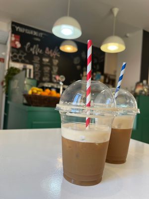 Oat milk latte, leite de Aveia  at Roots Cafe in Cascais