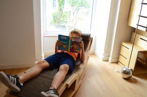 Relax at Roots Cafe in Cascais