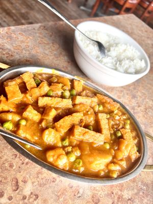 Tofu Matar   at Everest on Grand in St Paul