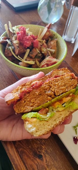 Burger at Thrive Bar & Kitchen in Edinburgh