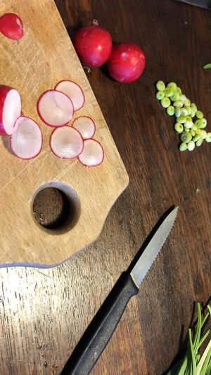 Working fresh ingredients at Raw Leo in Geneva