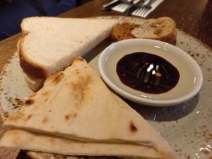 Bread & oils starter at Tigers Head in Chislehurst