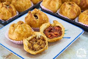 Photo taken by JB Go Where 📸 at No Meat Recipe Bakerway Cafe in Skudai