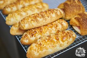 Photo taken by JB Go Where 📸 at No Meat Recipe Bakerway Cafe in Skudai