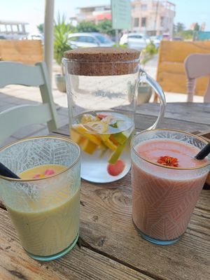 Smoothies at Meraki Market Cafe in Paphos