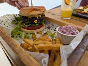 More meaty burger at Meraki Market Cafe in Paphos