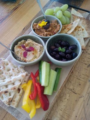 hummus 2 species at Meraki Market Cafe in Paphos