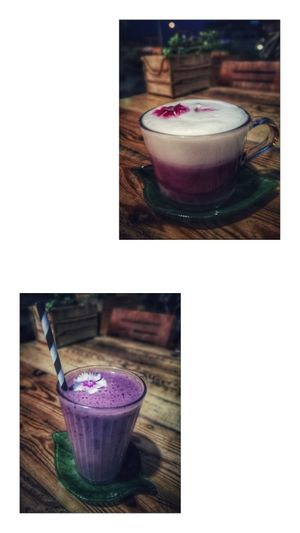 Smoothy and beet latte at Meraki Market Cafe in Paphos