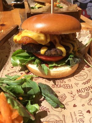 The Meraki Bad Boy Burger.
It’s fantastic 💓 at Meraki Market Cafe in Paphos