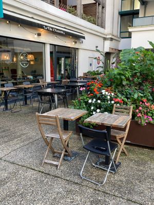  at La Pile d'Assiettes in Saint-jean-de-luz