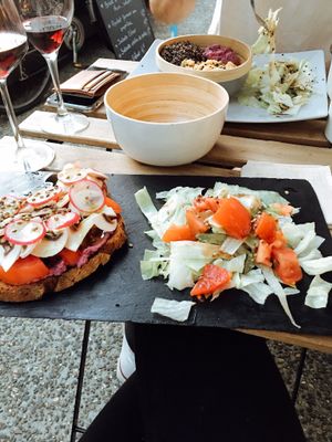 Vegan mushroom dish with salad.  at La Pile d'Assiettes in Saint-jean-de-luz
