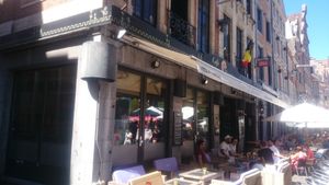 Outside at Cafe Manger in Leuven