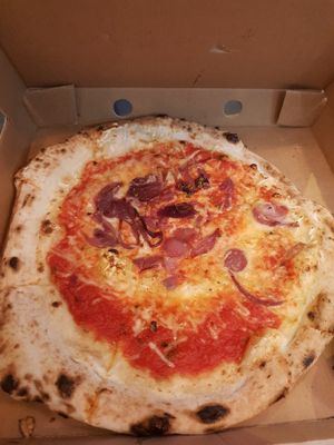 Vegan cheese n caramelised onions at Crust Bros in South East London