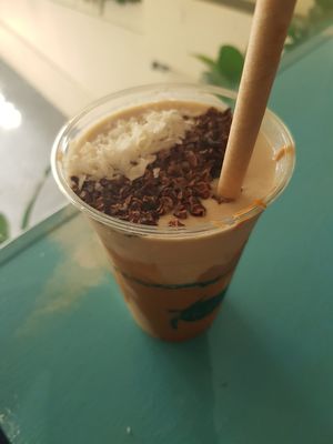 Monkey smoothie at The Sunrise Shack - Honolulu in Honolulu