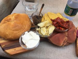 Vegan cold cuts and cream cheese at Pan8 in Bologna