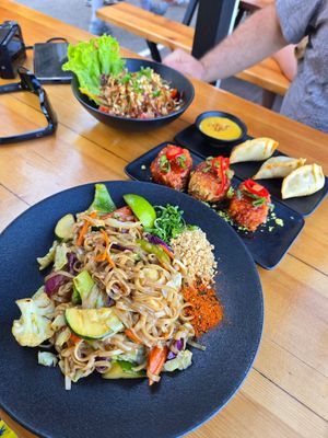 Pad thai, spicy tofu, gyoza at Silk in Korcula