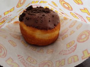 Vegan Oreo Cream at Happy Donuts in West London