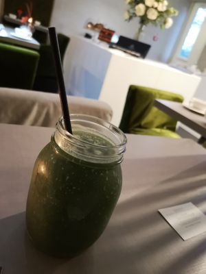 Green smoothie at Cafe Forty One in West London