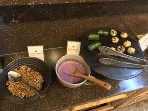 blueberry soymilk yogurt & granola at Olive Jang Jak in Ulsan