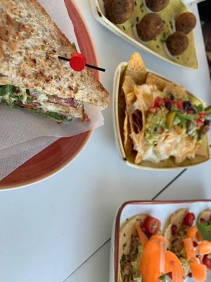 Vegan sandwich at Takuara in Badalona