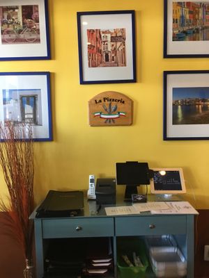 Wall at La Pizzeria in Campbell