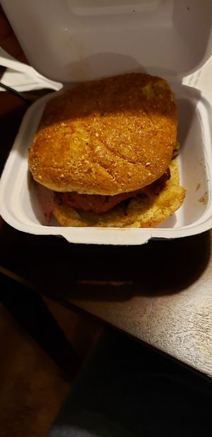 Burger at Cool Al's in Jackson