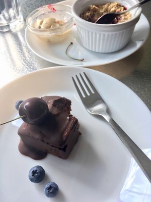 Desert! I had the glutenfrie berry pie with organic black currants, served warm and with lovely caramel ice cream on the side - all vegan.  at Earth Cafe in Gothenburg