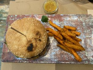 Hamburguesa Mohamed Ali  at La Huella Vegana - Las Rozas in Madrid