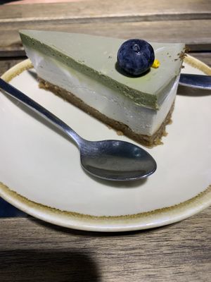 Matcha cheesecake at Les Petites Patisseries in Paris