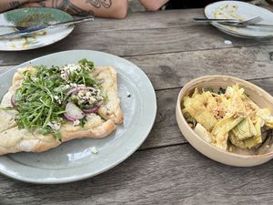 Cauliflower pizza  at Murni Food in Antwerpen