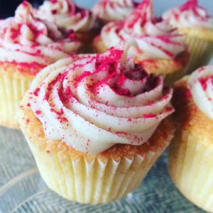 White choc raspberry cake at Bláth na Gréine in Inis Oirr