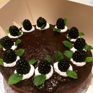 Blackberry gateaux at Bláth na Gréine in Inis Oirr