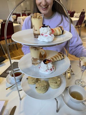 Scones and desserts #Veganuary at The Vegan Cakery in Leicester
