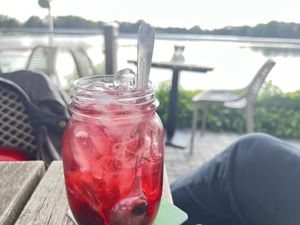 Durstlöscher mit Seeblick  at Else am See in Schuettorf