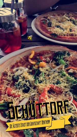 vegan pizza  at Else am See in Schuettorf