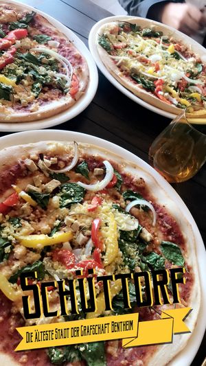 vegan pizza  at Else am See in Schuettorf