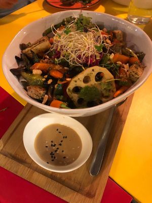 Ensalada Thai  at Mic Moc in Tarifa