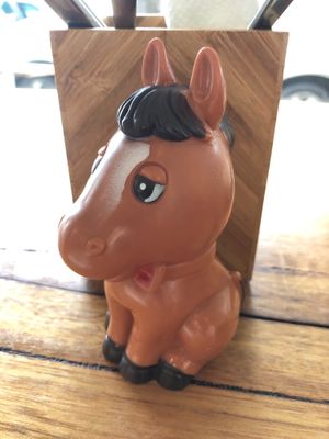 Horsey kept a watchful eye on our coffees...... at Feast in Geelong