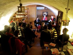 KECK'S LIVE MUSIC CONCERT at Keck's Cafe Nature Shop in Vichy