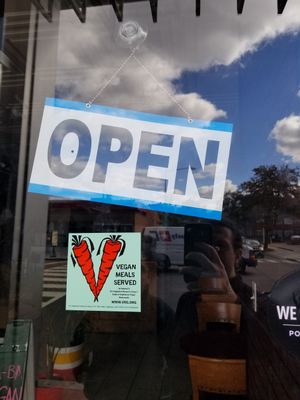 Would have been nice to come in.. 10AM to 10PM? More like closed on a sunday at 2pm. at Sweet So-sum-ba in Washington