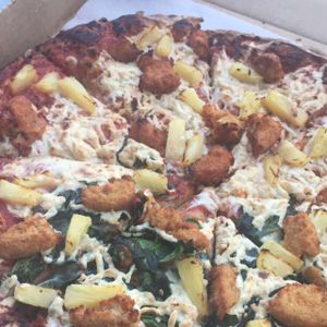 Amazing vegan pizza at Pizza Luce in St Paul