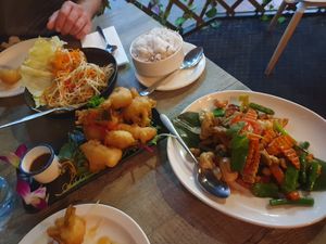 Yum at A Taste of Siam in Hampton