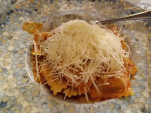 Vegan spinach Ravioli & Parmesan... mmhh at Seminario in Syros