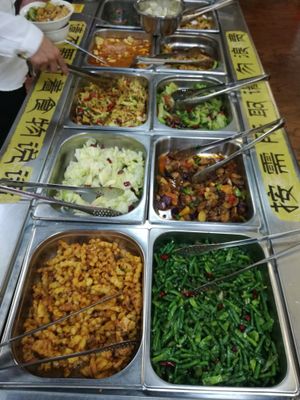 Selection of noms at Leshanzhai in Kunming