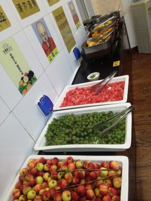 Fruits n sweet tings at Leshanzhai in Kunming