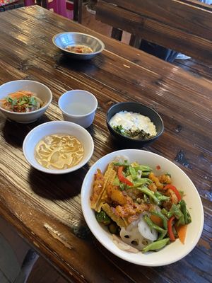 Round one at Leshanzhai in Kunming