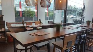 Interior at Cha Cha Thai in Luzern