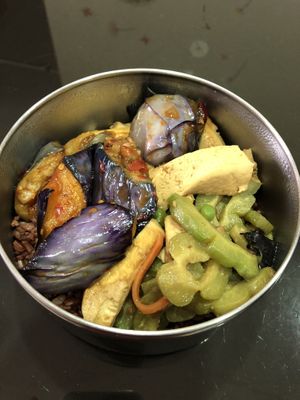 brown rice set! my fav combo 👍🏻👍🏻👍🏻 approx $3-4, large portion. accepts BYOB  at Vegetarian Stall - Kovan 209 in Northeast Singapore