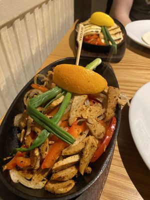tex mex chicken fajitas  at Behind The Wall in Falkirk