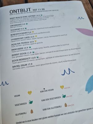 Breakfast Menue at Hart Beach Quiksilver Surfschool in The Hague